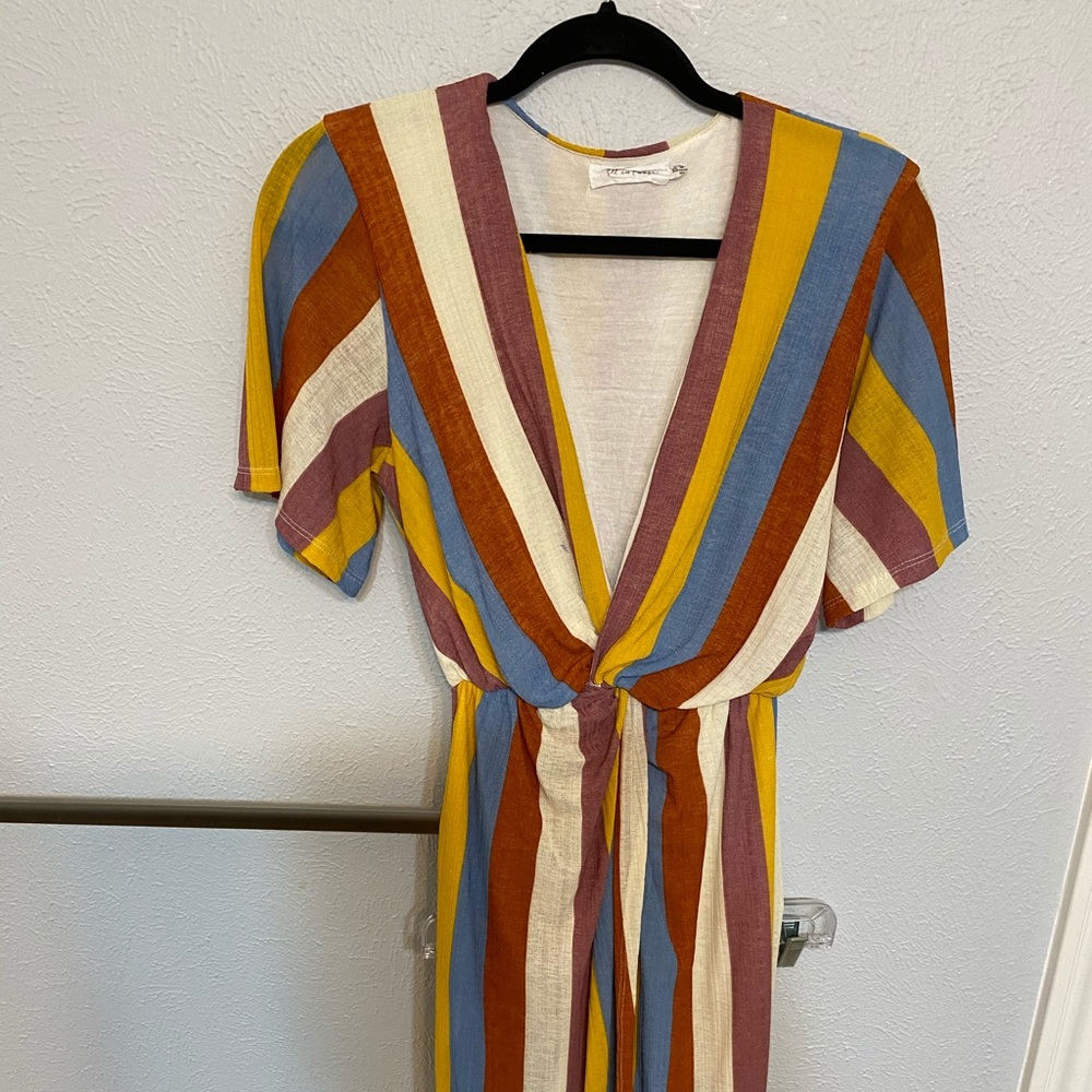 V-Neck Midi Dress!
